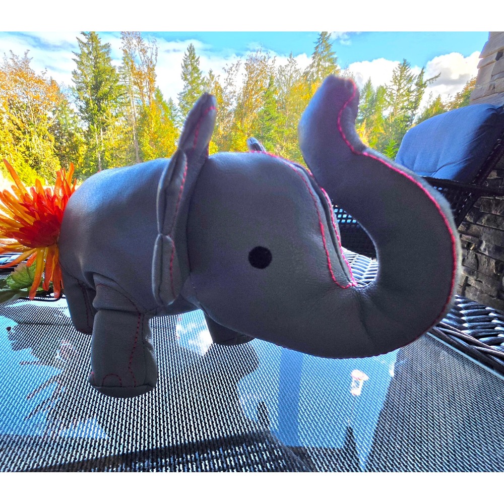 Rare Monique Lhuillier Pottery Barn Kids Faux Leather Animal Bookends(No Tags)